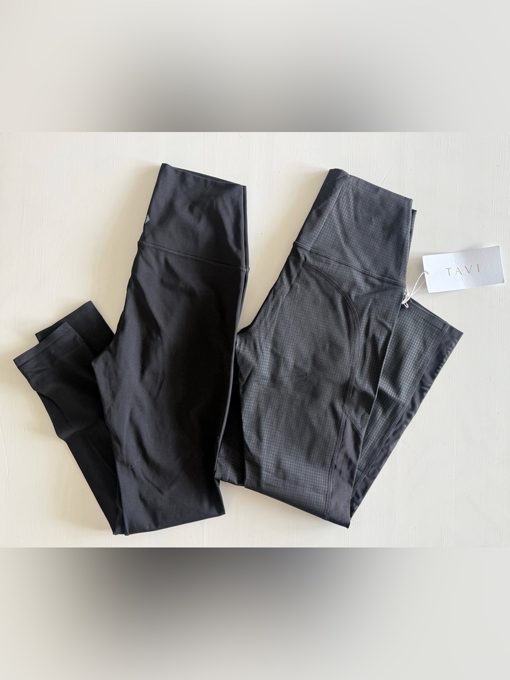 NEW 7/8 Tavi Black High Waist waffle Leggings bundle Size Medium